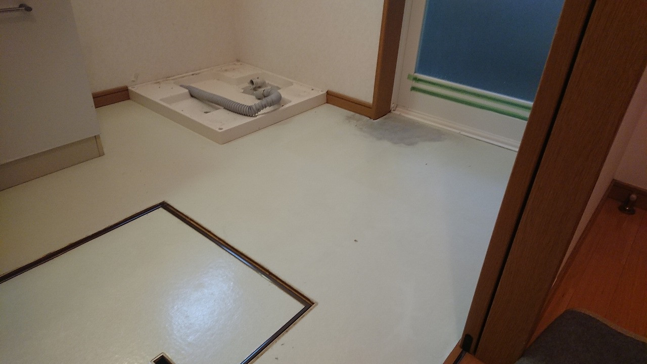 洗面室の床は大丈夫ですか？　～千葉県茂原市で床リフォーム～